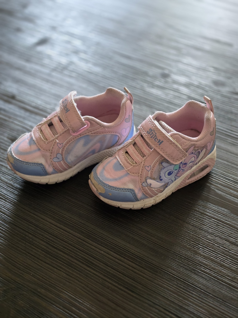 Disney Lilo & Stitch Light-Up Sneaker Kids Pink & Blue Toddler 6